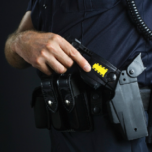 Ex-Police Chief Dies After Stun Gun Shock