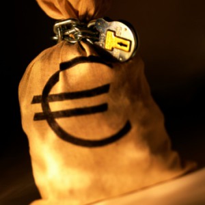 Elites Step Up Their Plunder