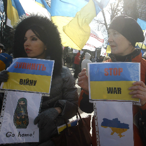 Ukrainian rally for peace outside the parliament building in Kiev on March 17, 2014 a after the referendum on independence in Crimea.