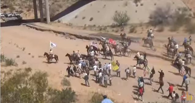 Militia protesters on horseback at Bundy Ranch